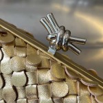 2025年7月7日入荷新作 Bottega Veneta Kont 717622  /   19*11.5*5P極品/正規品同様/人気/革/バッグ/AJ工場