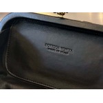 2025年7月7日入荷新作  Bottega Veneta Knot 717622   knotLogo  19x11.5x5   極品/正規品同様/人気/革/バッグ/AJ工場