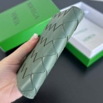 2025年7月7日入荷新作 Bottega Veneta  742330  11.5x9 極品/正規品同様/人気/革/バッグ/AJ工場