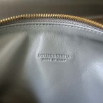 2025年7月7日入荷新作 Bottega VenetaWallace   754443  intrecciato bottega   SIZE:22x13x9.5極品/正規品同様/人気/革/バッグ/AJ工場