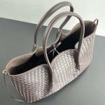 2025年7月7日入荷新作Bv  807068     SIZE:  8.2*  7.2* * 3極品/正規品同様/人気/革/バッグ/AJ工場