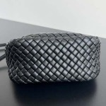 2025年7月7日入荷新作 Bottega Veneta 新作    805739     SIZE:23*11*8 極品/正規品同様/人気/革/バッグ/AJ工場