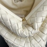 2025年7月7日入荷新作 Bottega Veneta 新作Lauren 1980    804038    SIZE:27x15x8 極品/正規品同様/人気/革/バッグ/AJ工場