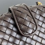 2025年7月7日入荷新作 Bottega Veneta 新作Lauren 1980    804038    SIZE:27x15x8 極品/正規品同様/人気/革/バッグ/AJ工場