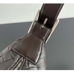 2025年7月7日入荷新作 Bottega Veneta新作 Traveller  806974     SIZE:44x33x9極品/正規品同様/人気/革/バッグ/AJ工場