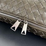 2025年7月7日入荷新作 Bottega Veneta新作 Traveller  806976     SIZE:58x46x10 極品/正規品同様/人気/革/バッグ/AJ工場