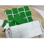 2025年7月8日入荷新作#Bottega Veneta #628951  Cassette  S30x15cm   極品/正規品同様/人気/革/バッグ/AJ工場