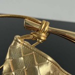 2025年7月9日入荷新作#Bottega Veneta  SARDINE  744267  20x12x2.5 極品/正規品同様/人気/革/バッグ/AJ工場