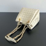 2025年7月9日入荷新作#Bottega Veneta  817175  Size21X17X16.5cm 極品/正規品同様/人気/革/バッグ/AJ工場