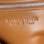 2025年7月9日入荷新作#Bottega Veneta  CASSETTE  Urban leather  size23x15極品/正規品同様/人気/革/バッグ/AJ工場