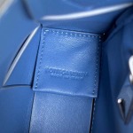 2025年7月9日入荷新作#Bottega Veneta  CASSETTE  Urban leather  size23x15極品/正規品同様/人気/革/バッグ/AJ工場