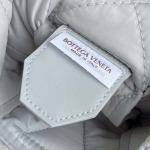 2025年7月9日入荷新作#Bottega Veneta#628951  Cassette  S30x15cm  極品/正規品同様/人気/革/バッグ/AJ工場