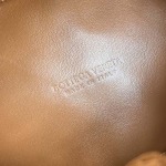 2025年7月9日入荷新作#Bottega Venetaintrecciato  mini #Bottega Veneta  knot   796569 Size21X17X16.5cm  極品/正規品同様/人気/革/バッグ/AJ工場