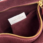 2025年7月9日入荷新作#Bottega Veneta Ciao Ciao 817231 Ciao Ciao Silky Calf. Ciao Ciao  34x26x15  極品/正規品同様/人気/革/バッグ/AJ工場