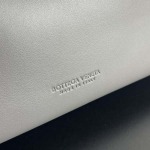 2025年7月9日入荷新作#Bottega Veneta Andiamo810214 knot   32x24x12  極品/正規品同様/人気/革/バッグ/AJ工場