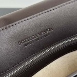 2025年7月9日入荷新作##Bottega VenetaAndiamo   807715 lntrecciato Knot  37x26x13     極品/正規品同様/人気/革/バッグ/AJ工場