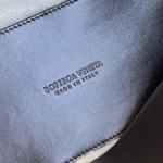 2025年7月9日入荷新作#Bottega Veneta   25x22x10.5特価/人気/革/バッグ/AJ工場