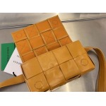 2025年7月9日入荷新作#Bottega Veneta   18.5x5x9特価/人気/革/バッグ/AJ工場