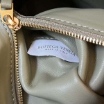2025年7月9日入荷新作#Bottega Veneta   23x15x6特価/人気/革/バッグ/AJ工場