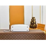 2025年7月10日入荷新作M83117 CAPUCINES  27x17x9極品/正規品同様/人気/革/バッグルイヴィトン/CX工場