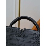 2025年7月10日入荷新作M23958    Capucines  Monogram     27x18x9 x  x極品/正規品同様/人気/革/バッグルイヴィトン/CX工場