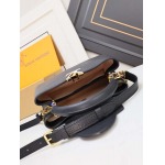 2025年7月10日入荷新作M23950 Capucines mini   TaurillonLV 27*18*9極品/正規品同様/人気/革/バッグルイヴィトン/CX工場