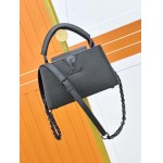 2025年7月10日入荷新作M23955  Capucines BB     size22x128cm極品/正規品同様/人気/革/バッグルイヴィトン/CX工場