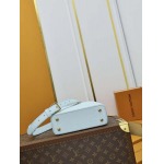 2025年7月10日入荷新作CAPUCINES  M24729  CapucinesTaurillon LV極品/正規品同様/人気/革/バッグルイヴィトン/CX工場