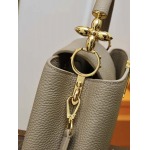 2025年7月10日入荷新作M24698 CAPUCINES BB  CapucinesBBTaurillon 3D LV  Monogram     26.5x17.5x9極品/正規品同様/人気/革/バッグルイヴィトン/CX工場