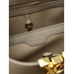 2025年7月10日入荷新作M24698 CAPUCINES BB  CapucinesBBTaurillon 3D LV  Monogram     26.5x17.5x9極品/正規品同様/人気/革/バッグルイヴィトン/CX工場