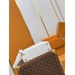 2025年7月10日入荷新作CAPUCINES BB  M24728 27x17.3x9極品/正規品同様/人気/革/バッグルイヴィトン/CX工場