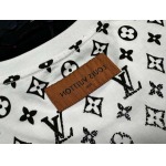 2025年7月10日入荷新作LOUIS VUITTON半袖Tシャツ 高级品超厳選★入手困難/誕生日プレゼント/SUS工場S-XL