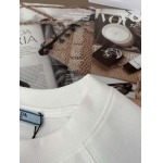 2025年7月10日入荷新作Prada半袖Tシャツ 高级品超厳選★入手困難/誕生日プレゼント/SUS工場XS-L
