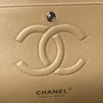 2025年7月17日入荷新作シャネル バッグ最高級品Chanel  Classic Flap Bag  A01112 Medium   Size: 15.5x25.5x6.5cm恋人プレゼント/誕生日/母の日/母のひプレゼント/お祝い女性結