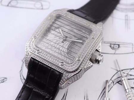 2025年8月4日入荷新作Cartier腕時計極上の品質人気商品 /GTR工場