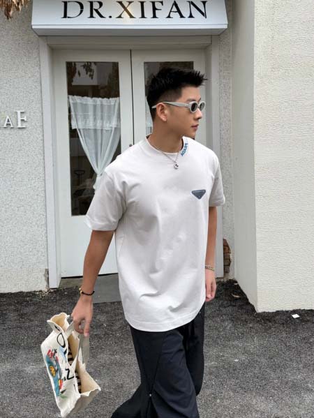 2025年8月6日入荷新作Prada半袖 tシャツ人気商品/DW工場