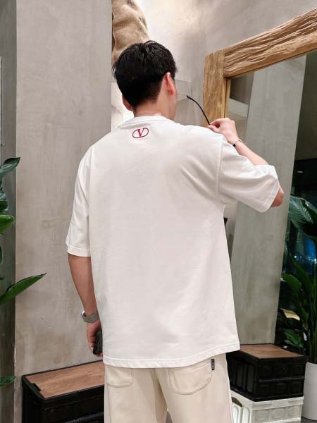 2025年8月20日入荷新作VALENTINO半袖 tシャツ 高级品超厳選★入手困難/誕生日プレゼント