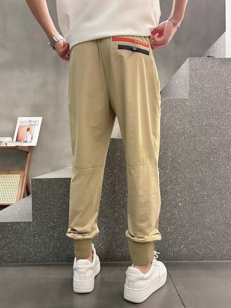 2025年8月20日入荷新作Pradaスウェットパンツ 高级品超厳選★入手困難/誕生日プレゼント