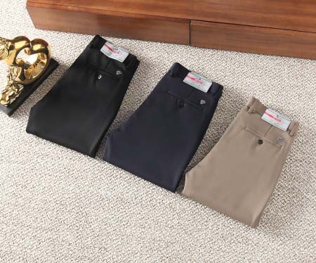 2025年8月21日入荷新作Pradaスラックス高品質人気商品/HC工場