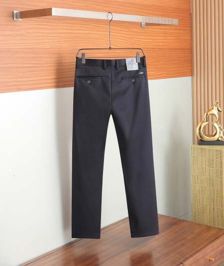 2025年8月21日入荷新作Diorスラックス高品質人気商品/HC工場