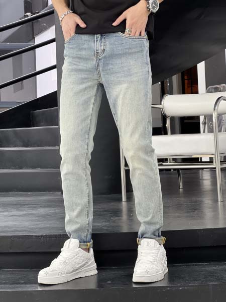 2025年8月2日入荷新作Louis Vuittonジーパン...