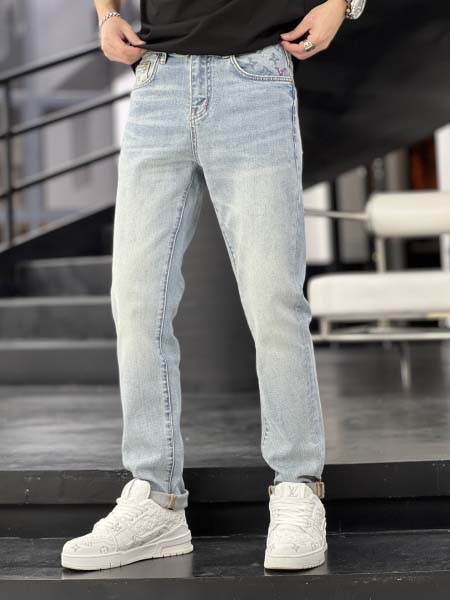 2025年8月2日入荷新作Louis Vuittonジーパン...