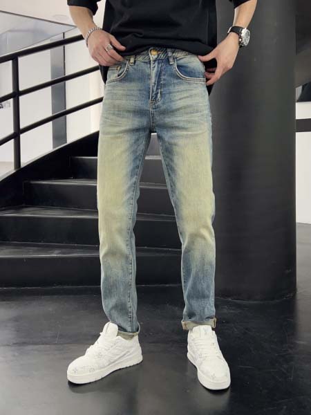 2025年8月2日入荷新作Louis Vuittonジーパン...