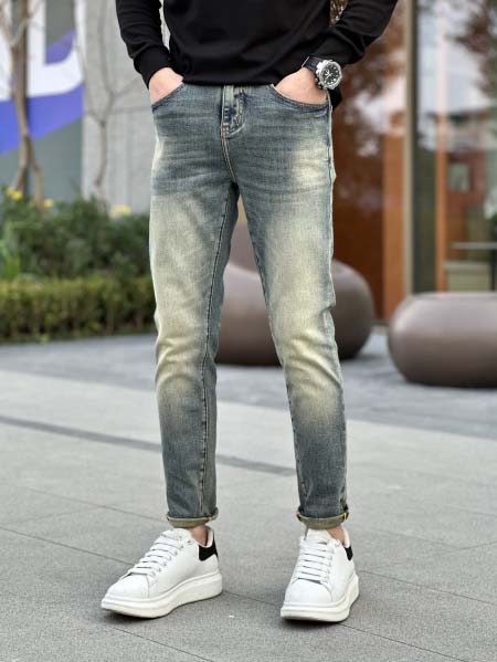 2025年8月2日入荷新作GIVENCHYジーパン人気/【极...