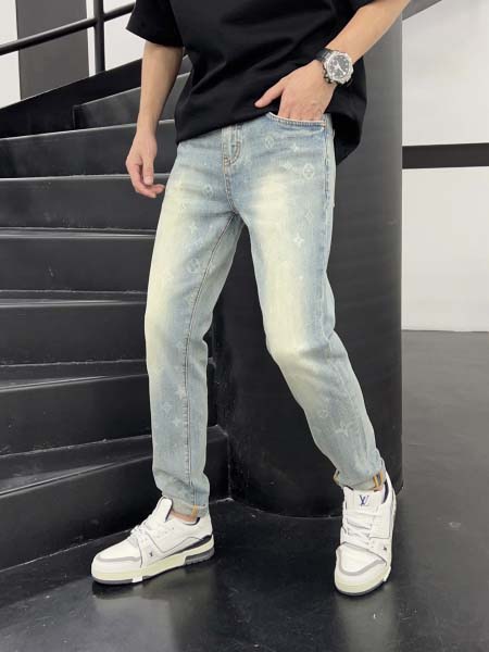 2025年8月2日入荷新作Louis Vuittonジーパン...