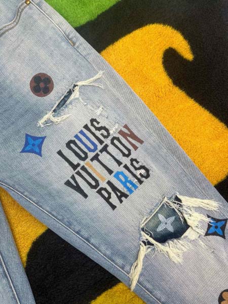 2025年8月2日入荷新作Louis Vuittonジーパン...