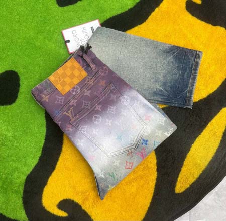 2025年8月2日入荷新作Louis Vuittonジーパン...