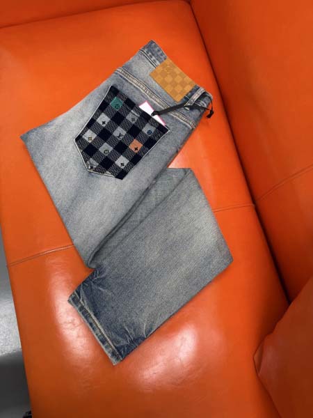 2025年8月2日入荷新作Louis Vuittonジーパン...