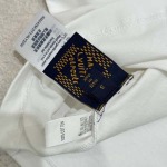 2025年8月6日入荷新作Louis Vuitton半袖 tシャツ人気商品/DW工場