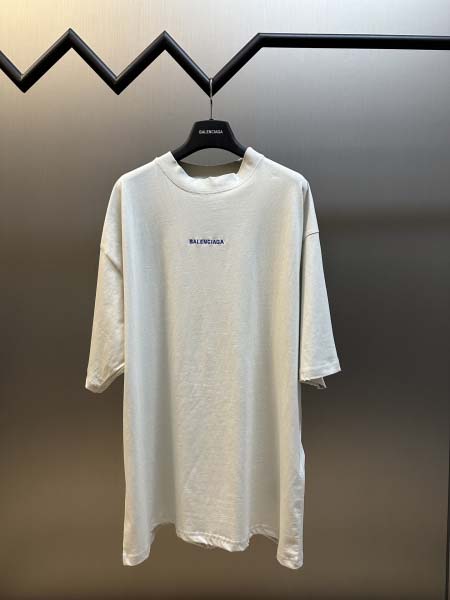 2025年8月6日入荷新作BALENCIAGA半袖 tシャツ...